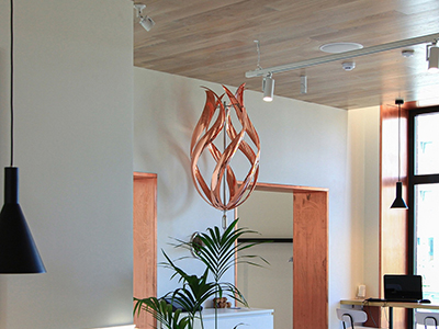 Скульптура для интерьера Бутон настенное исполнение